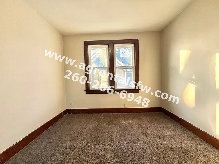 907 Lincoln Ave — Photo 8