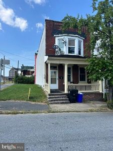 630 Dauphin St, Harrisburg, PA, 17102