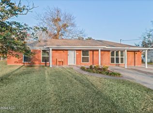 110 Jamaica St, Long Beach, MS 39560