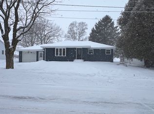 1309 Division St, Algoma, WI 54201