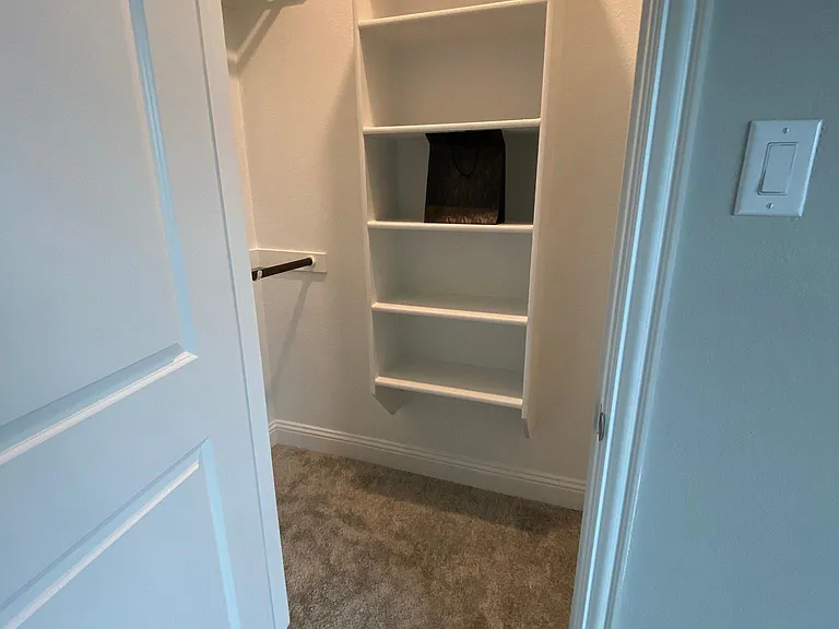 901 Coyote Dr — Photo 32