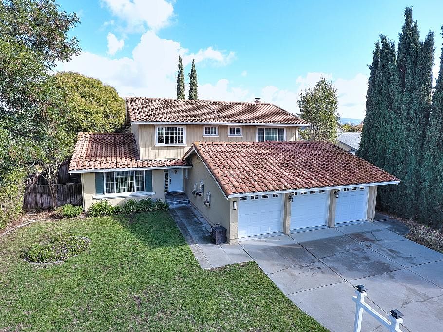 1st image of 530 La Baree Dr