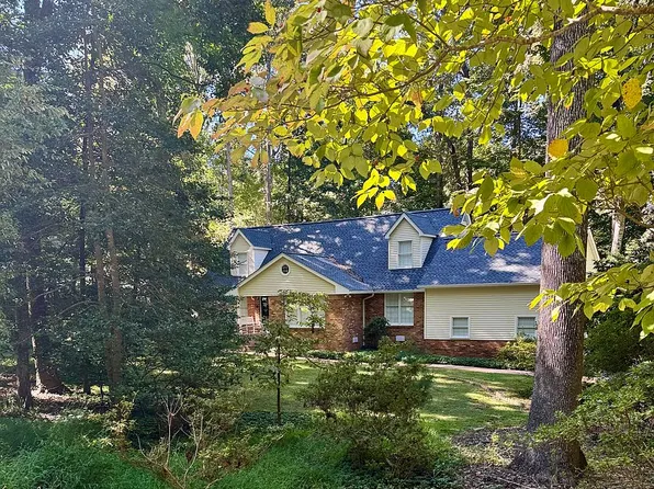 138 W Queens Dr, Williamsburg, VA 23185