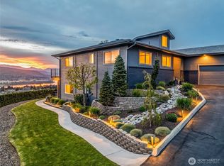 521 23rd Street NE, East Wenatchee, WA