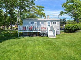 2 Saratoga Ct, Rockport, MA 01966