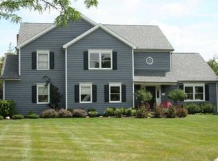 5594 Braeside Ct, Dublin, OH 43017