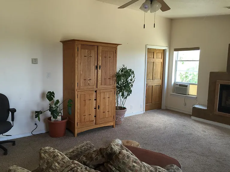 Family room & door to 1st Master bedroom_