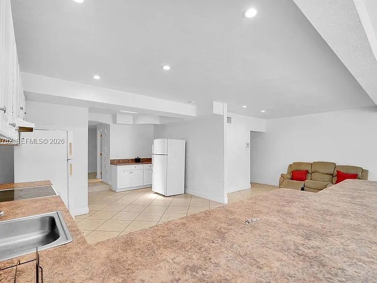 2417 Pierce St #- — Photo 39