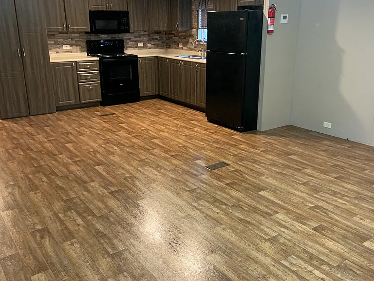 100 Tuckaway Dr #10 — Photo 2