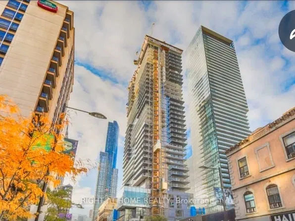7 Grenville St, Toronto, ON
