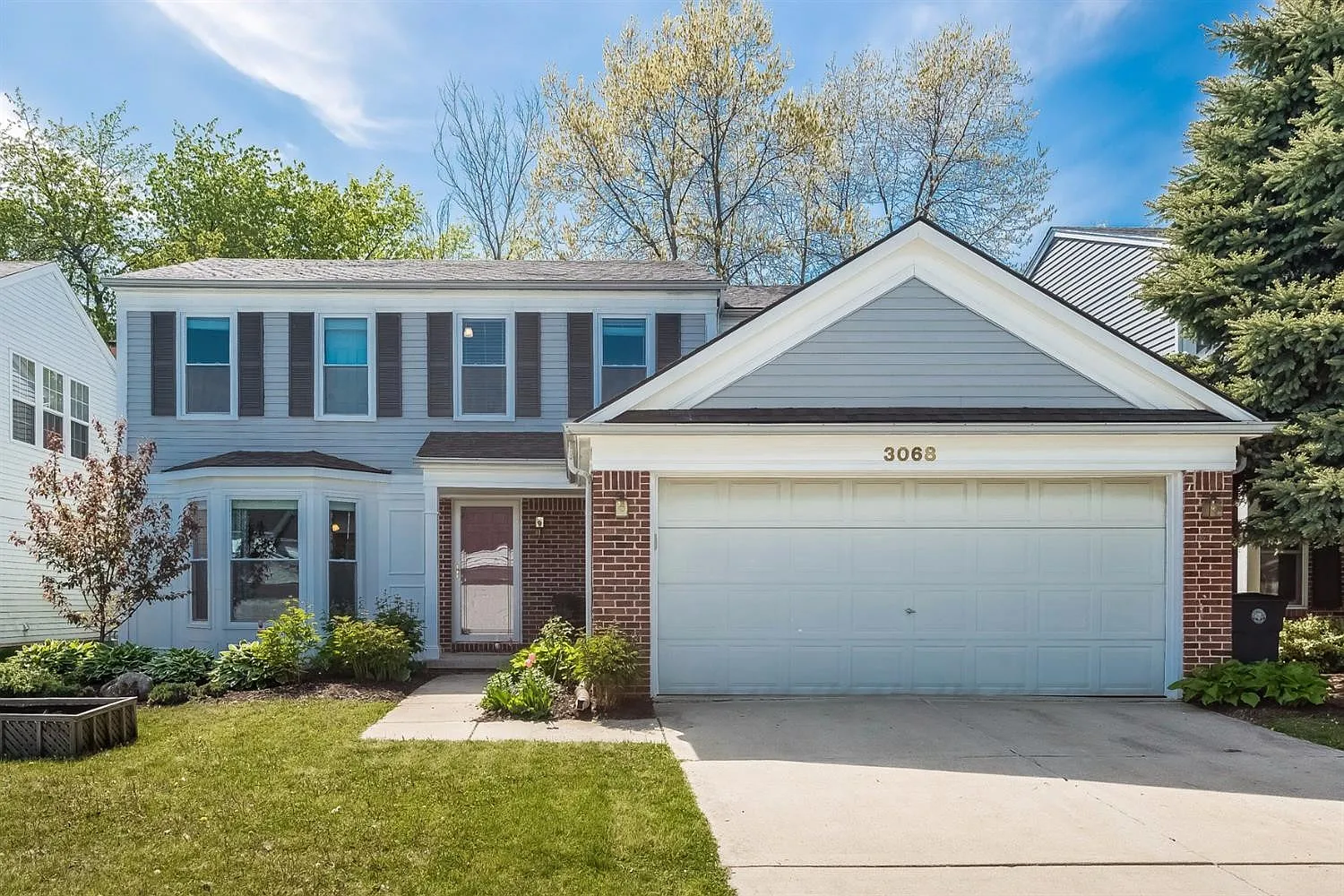 3068 Turnberry Ln photo 1
