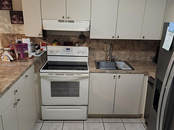 5th image of 9000 SW 24th St APT 21C