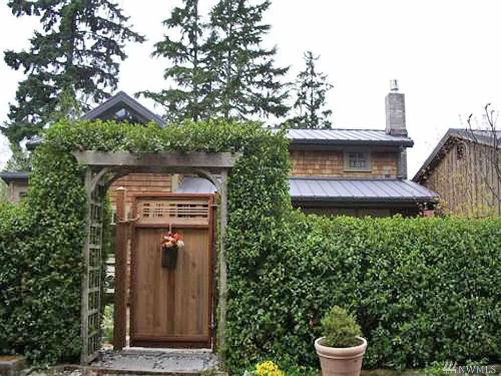 29011 U Ln photo 1