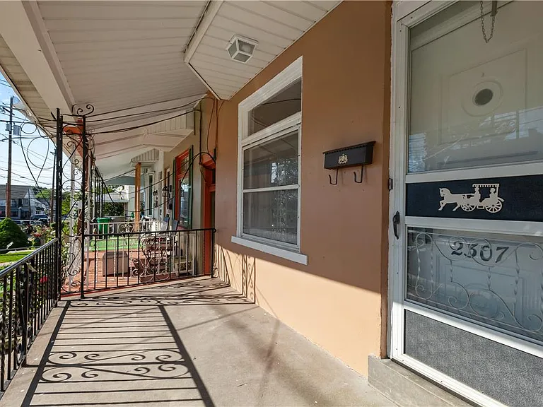 2307 S 5th St — Photo 7
