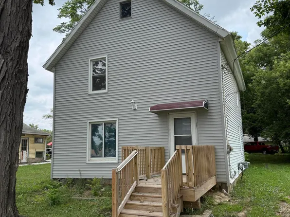 1054 N Cedar St, Lansing, MI 48906
