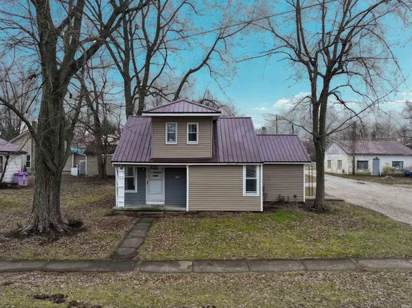 411 W Jefferson St, Winamac, IN 46996