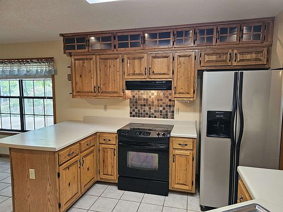 4th image of 71 N Aberdeen Dr