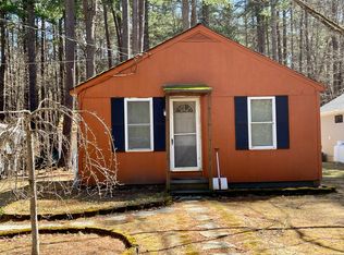 4 Weeks Ln, Killingly, CT 06241