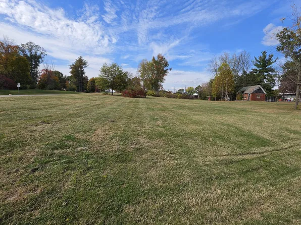 500 W Block Commerce St, Brownstown, IN 47220
