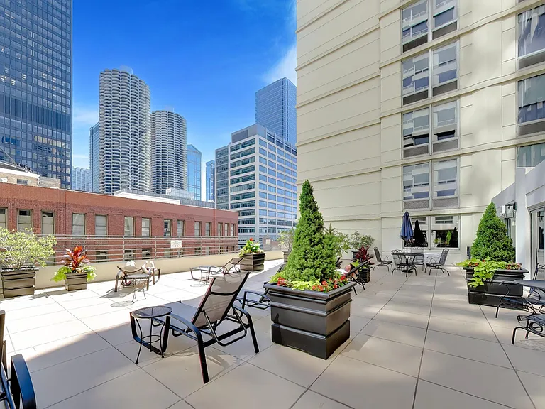 440 N Wabash Ave #4710 — Photo 42