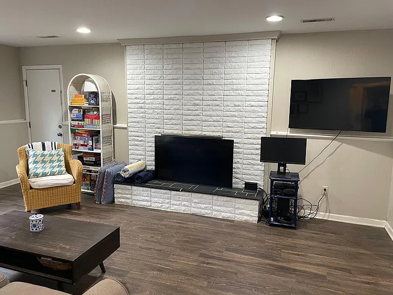 3533 Frederick Dr — Photo 6