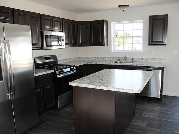 3rd image of 62 Morris Ave