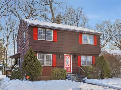 100 Woodhill Rd, Manchester, CT, 06042