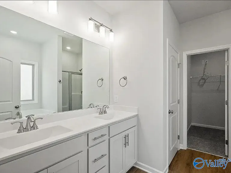 408 Tracer St — Photo 12