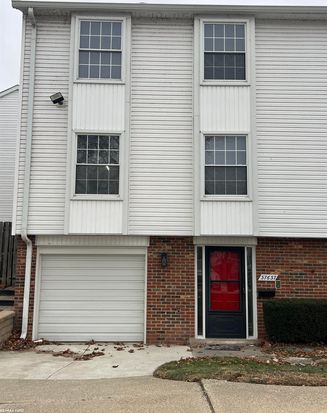 37637 Charter Oaks Blvd, Clinton Township, MI 48036