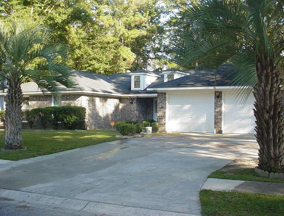 1st image of 206 Boone Dr