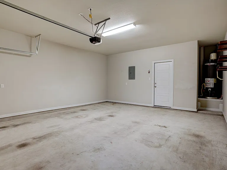 2212 Dillon Pond Ln #A — Photo 34