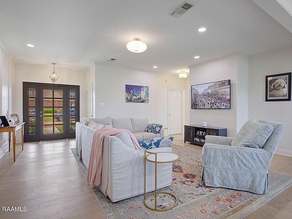 5th image of 2523 Palmetto Cir