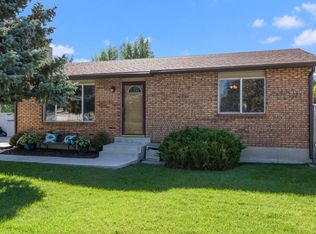 3893 W Misty Dr, Taylorsville, UT 84129
