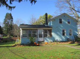 42 William St, Phelps, NY 14532