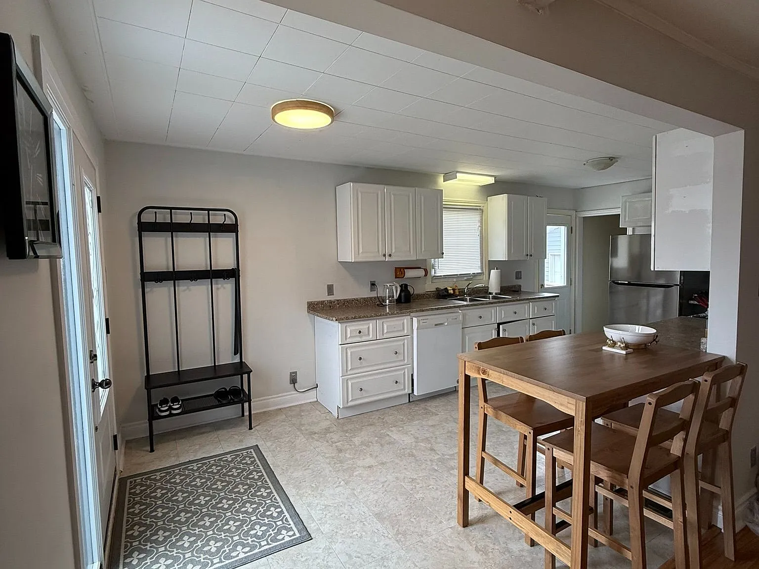 3 bed, $2,500 — Photo 4