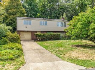 1184 Saint Vincent Dr, Monroeville, PA 15146