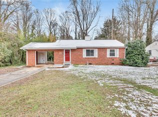 11 Foxhall Rd, Greenville, SC 29605
