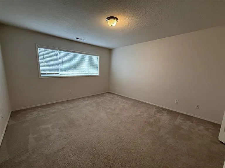 12556 NW Brimpton Ct — Photo 13