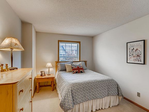2nd image of 2027 Blue Sage Ln E