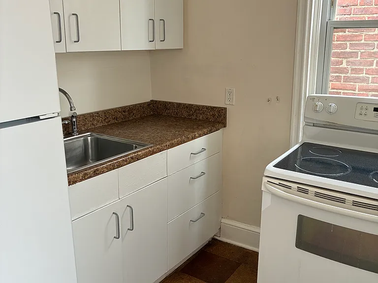 835 N Union St #B — Photo 18