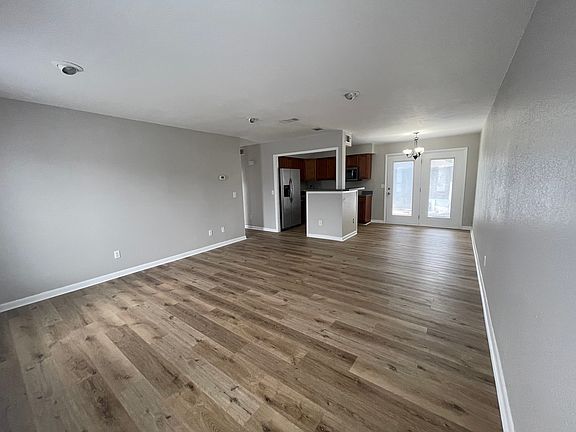 2nd image of 106 Valley Rd