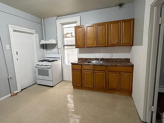2nd image of 442 Elizabeth Ave #5C