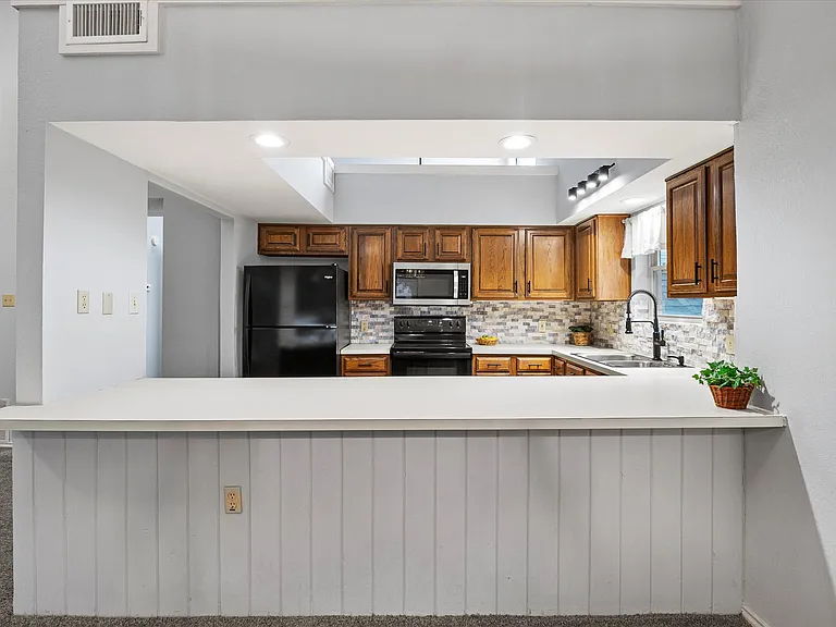 5905 Volunteer Pl — Photo 8