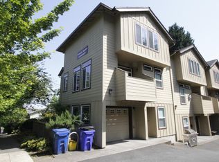 4 SW Boundary St APT 2, Portland, OR 97239