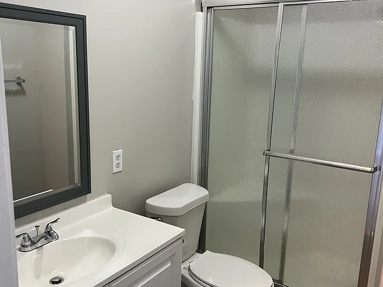 117 Forest Ave #102 — Photo 9