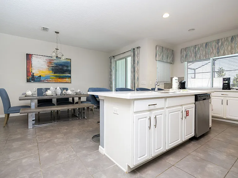 Carey Palm Cir — Photo 16