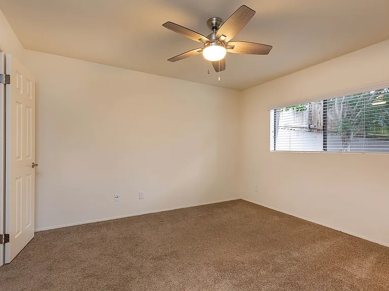 Elan Quail Pointe Apartment Homes — Photo 20