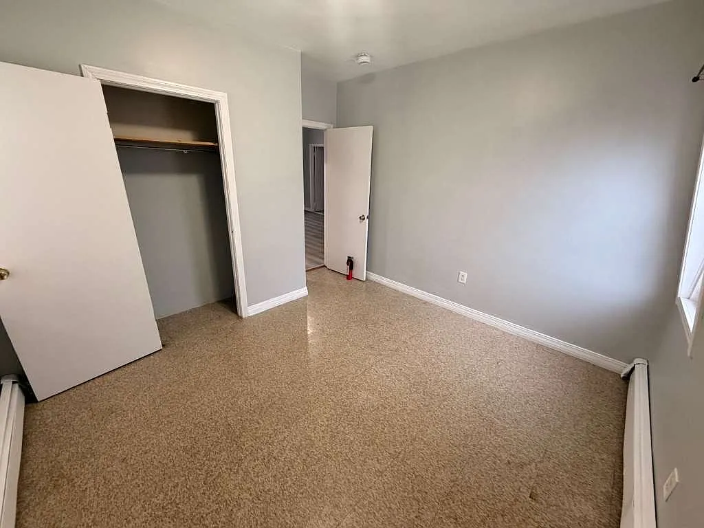 Building Photo - 70 Bowdoin St #2
