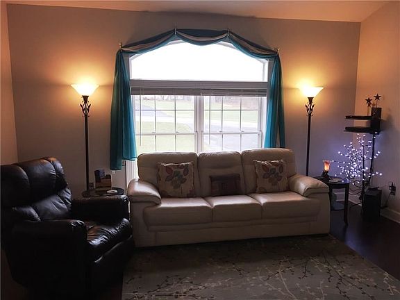 4th image of 2 Wedgewood Ct