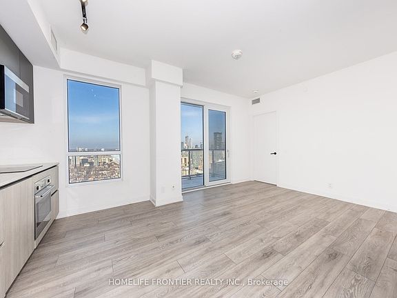 3rd image of 108 Peter St #4702